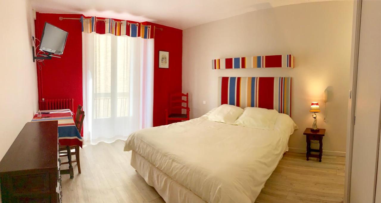 Hotel Des Bains Et Des Gorges Амелі-ле-Бен-Палальда Екстер'єр фото